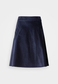 Jupe trapèze en velours côtelé bleu marine avec ceinture et poches latérales, longueur genou, motif à côtes diagonales texturées.