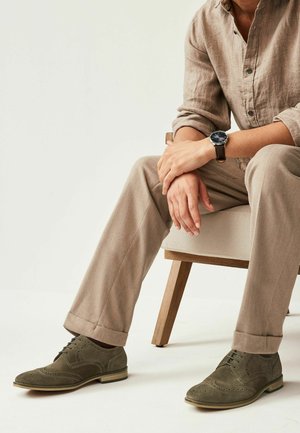 Next CONTRAST BROGUES FIT - REGULAR FIT - Suvarstomi - grey