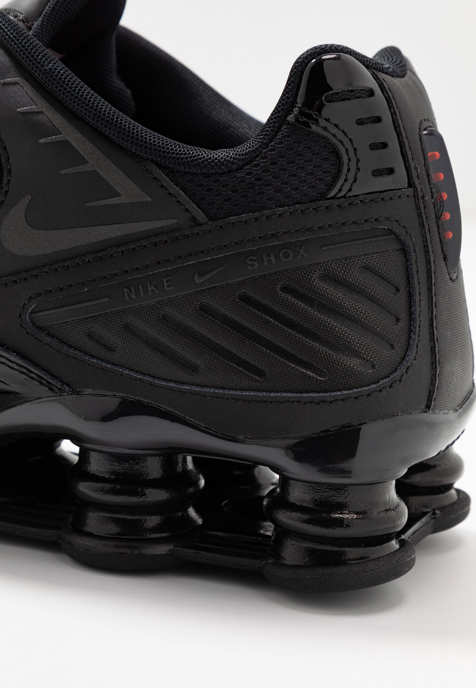 nike shox enigma 9000 zalando