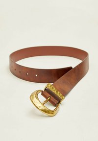 Stradivarius WITH AN IRREGULAR HAMMERED BUCKLE - Pas - brown