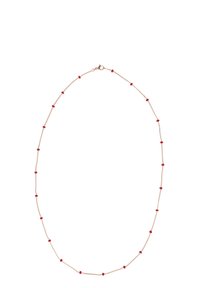 Finom arany lánc nyaklánc egyenletesen elhelyezett kis piros gyöngy részletekkel és homárkapocs záródással.