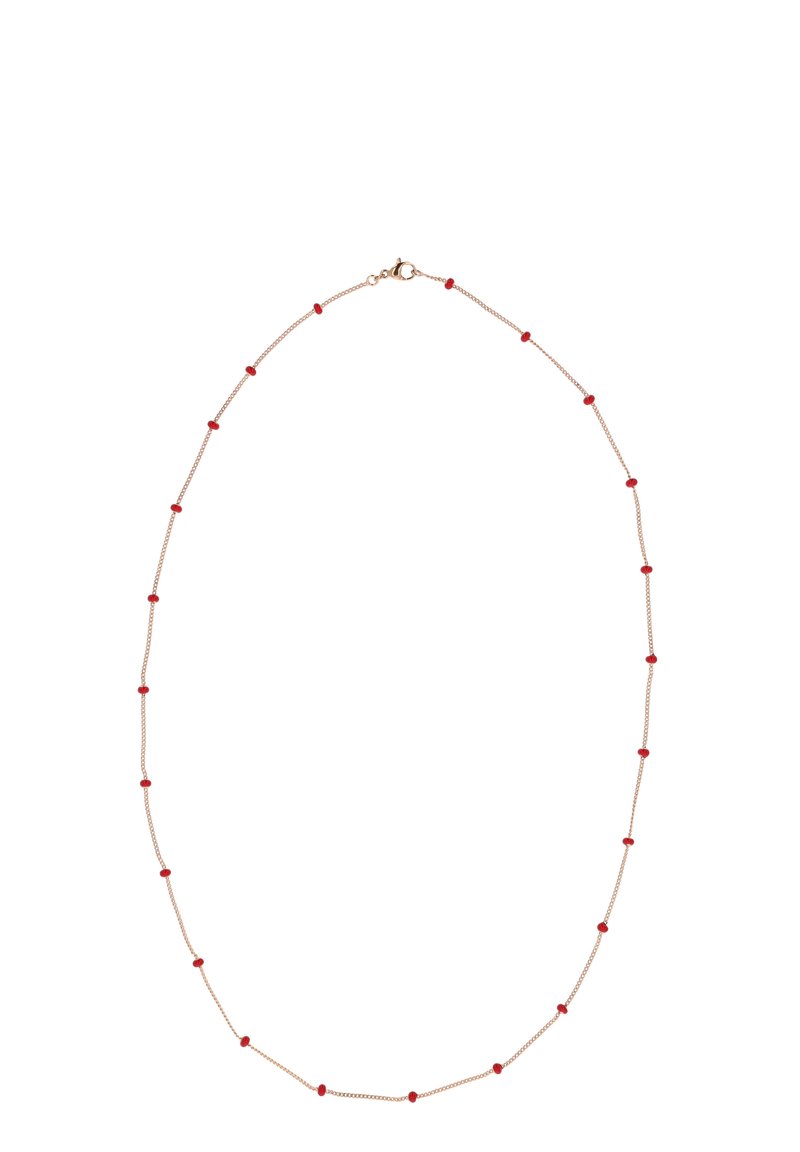 Finom arany lánc nyaklánc egyenletesen elhelyezett kis piros gyöngy részletekkel és homárkapocs záródással.