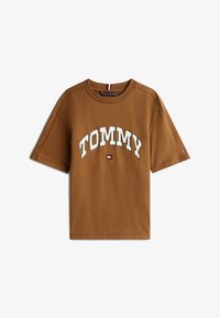 Selezionato, pecan nut