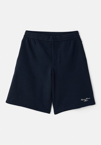 Shorts din bumbac bleu marin, cu bandă elastică la talie, croială dreaptă și un mic logo alb în partea dreaptă jos.