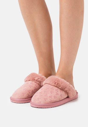 Even&Odd, Chaussons - mauve