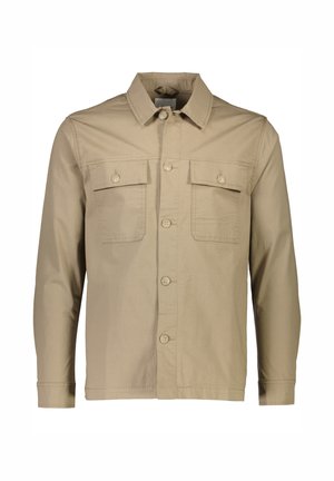 Giacca camicia in cotone beige con colletto, due tasche sul petto, chiusura frontale con bottoni, maniche lunghe e texture liscia.