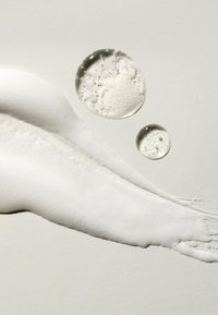 Rituals PIANKA POD PRYSZNIC W ŻELU - THE RITUAL OF KARMA - LOTOSU & BIAŁA HERBATA nieokreślony