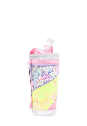 Kleurrijk cilindervormig etui met roze ritssluiting, glitter, hartvormige confetti en "BILLEBLUSH" letterkralen op de voorkant.