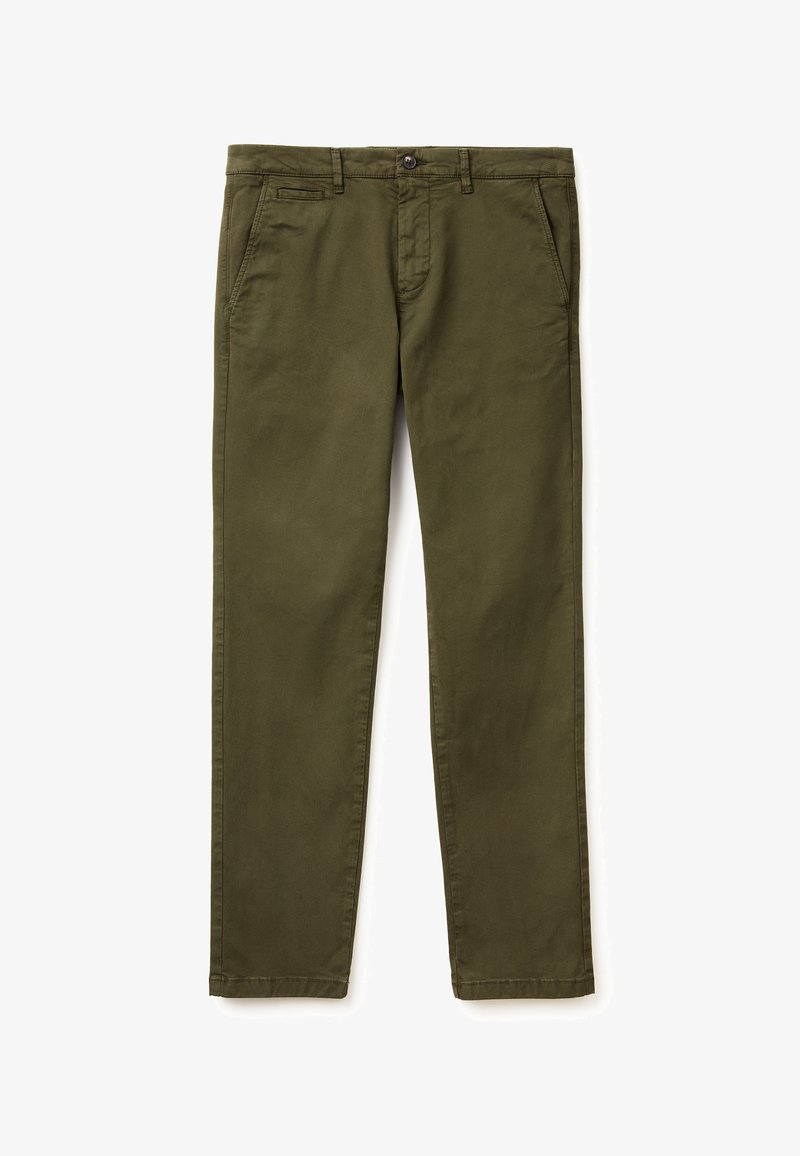Kalhoty z olivově zelené bavlněné tkaniny s rovnými nohavicemi, obsahující dvě přední kapsy, zapínání na knoflík a minimální švy.