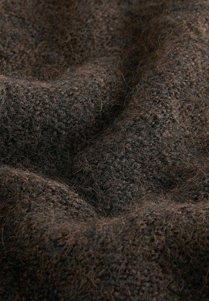 Tessuto trama marrone scuro, con una superficie morbida e pelosa, caratterizzato da un aspetto ricco e stratificato e da un motivo tessuto. Ideale per indumenti caldi.