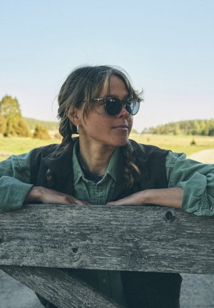 LAFITENIA UNISEX - Lunettes de soleil - moss green/black