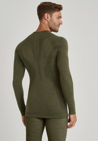 FALKE LANGARMSHIRT WOOL-TECH - Hemd - olive