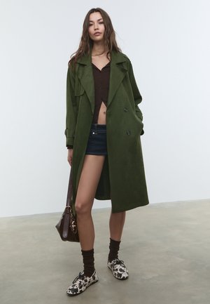 Stradivarius Trenčkot - green
