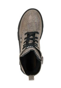 Veterschoen tot de enkel in gespikkeld beige synthetisch materiaal met een zwarte rubberen zool. Heeft een zijrits en een contrasterend logo.