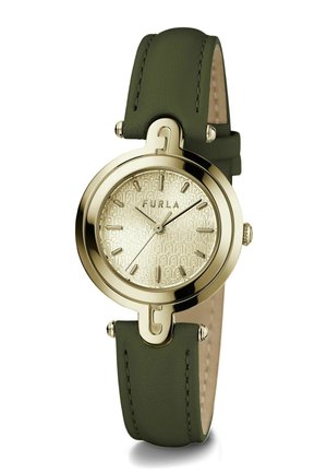 Montre dorée avec un cadran texturé en or clair affichant le nom de la marque. Bracelet en cuir vert avec des coutures et design de boîtier rond.