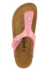 Roze flip-flop sandaal met een gestructureerde bovenband, zilveren gesp en een bruine gevoerde voetbed. Het logo is op het voetbed gedrukt.