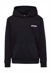 Zwarte hoodie van zachte stof, met een voorkantzak, geribde manchetten en een wit "HUMMEL" logo op de borst.