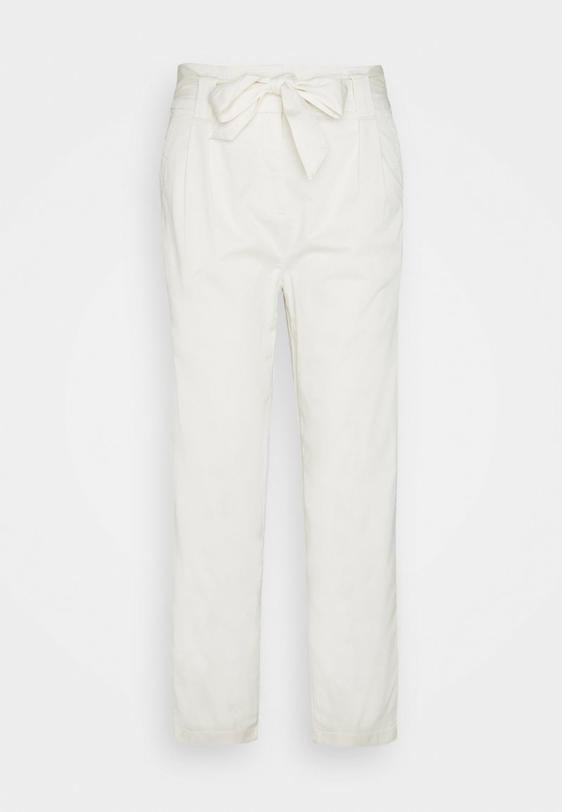 Pantalons légers blancs avec une taille à nouer et deux poches latérales. Design à jambes droites et texture lisse.