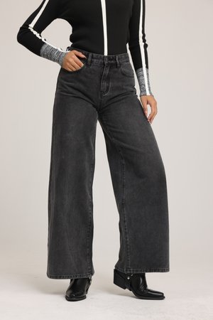 Wide Leg - washed black