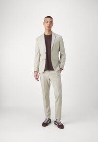 Selected Homme SLHSLIM CEDRIC STRUCTURE SUIT - Odijelo - sand