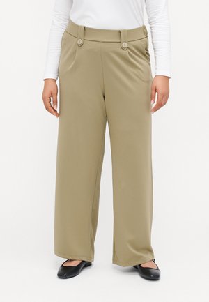 Pantaloni largi de culoare verde măsliniu, confecționați dintr-un material neted. Prezintă două butoane la talie și un design plisat. Împerecheați cu balerini negri.