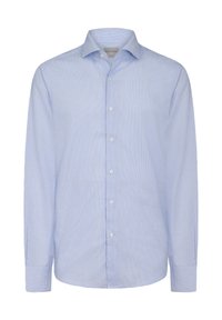 Lyseblå skjorte med knaplukning lavet af tekstureret stof, med klassisk krave, lange ærmer og en subtil ternet mønster. Enkle hvide knapper.