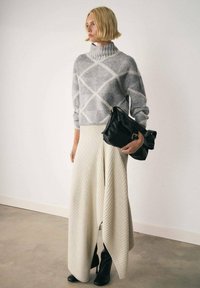 Mango ROMBU - Vesta - grey