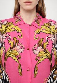 Versace Jeans Couture Camicia - rosa