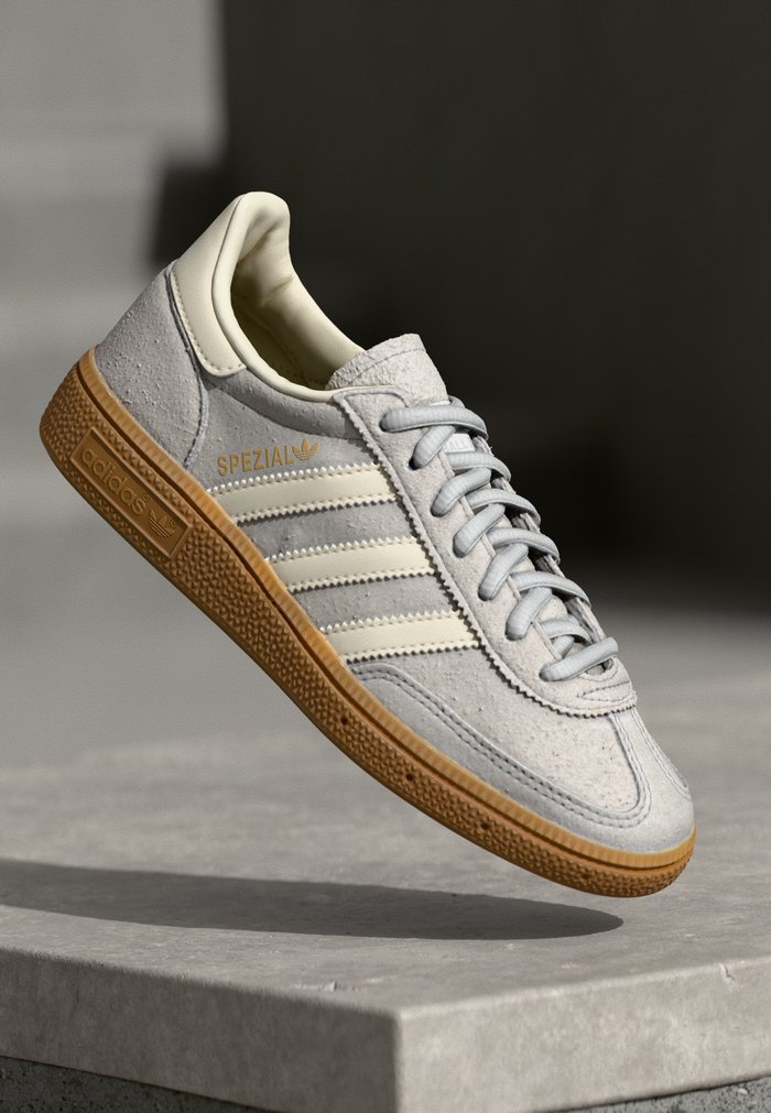 adidas HANDBALL SPEZIAL UNISEX - Zapatillas - grey two/cream white/footwear white Grey/Cream White