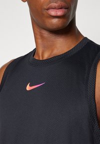 Nike Performance COURT SLAM TANK  - Top - black/light wild mango