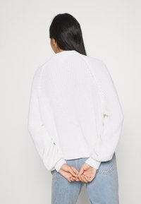 Monki Maglione - white