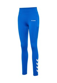Blå atletikleggings med sidelomme, hummel-logo på låret og fire hvide chevronstriber nær anklen på venstre ben.