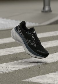 Sélectionné, black/silver