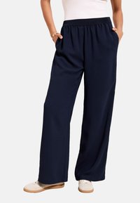 Nevybrané, navy