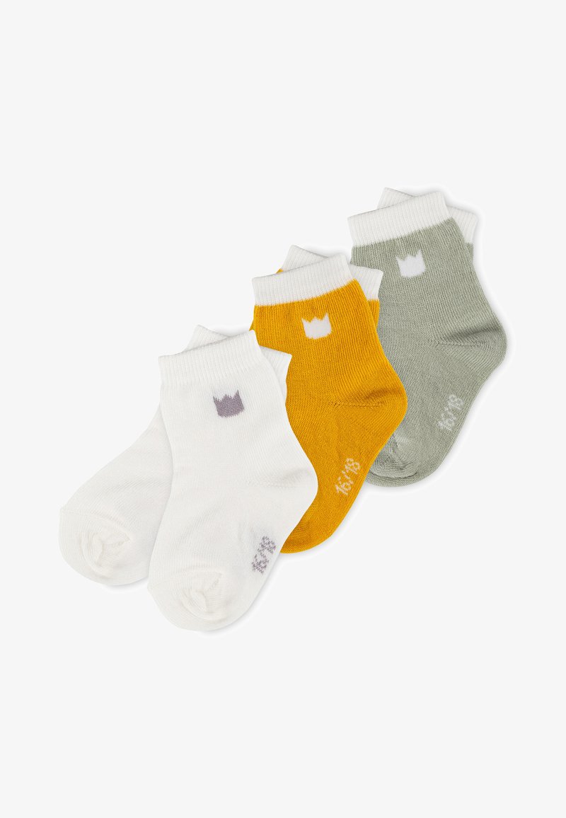 Drei Paar Kleinkind-Socken: weiß, senfgelb und hellgrün. Jede hat eine gestreifte Bündchen und ein kleines Kronenlogo in kontrastierender Farbe.