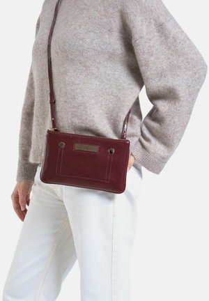 CLIO GOLDBRENNER Sac bandoulière - burgundy
