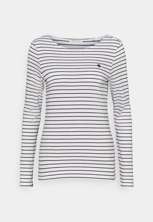 Langemouwen shirt in het wit met zwarte horizontale strepen, met een ronde halslijn en een klein geborduurd logo op de borst.