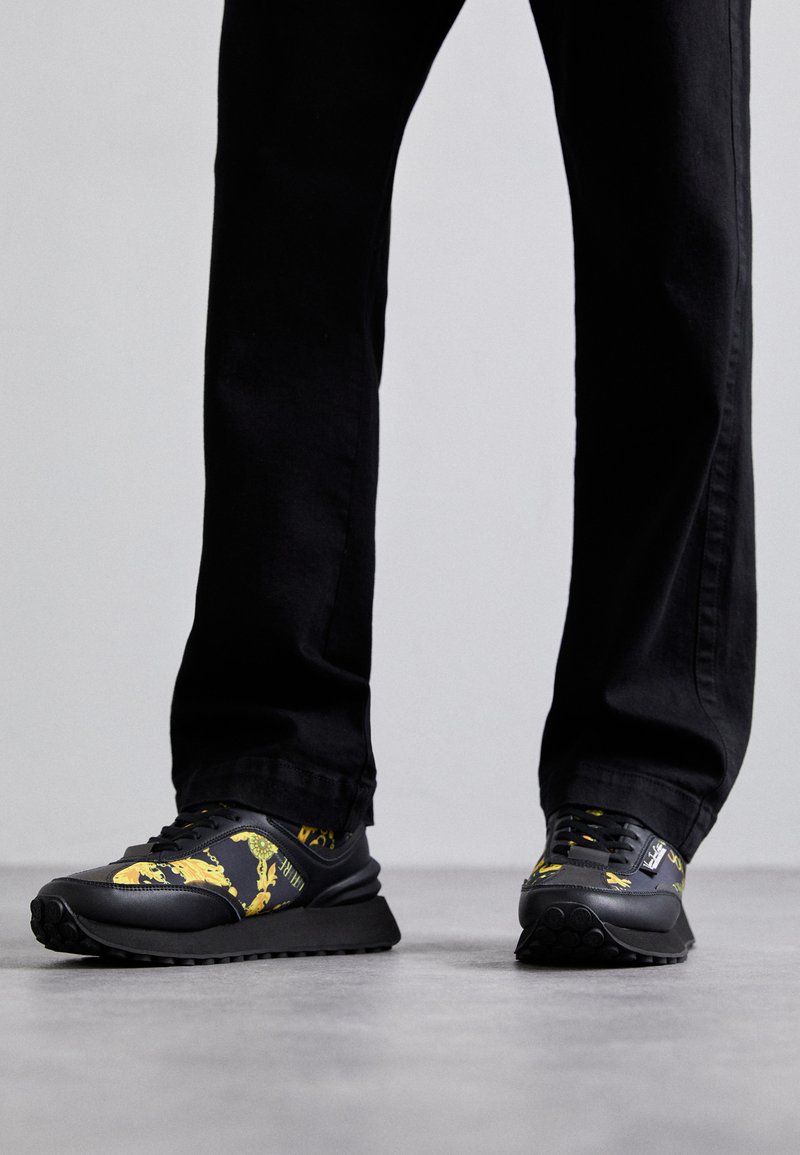 Versace shoes with spikes Clearance