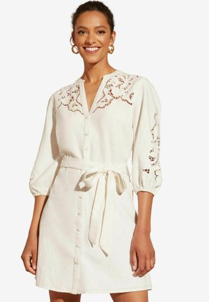 REGULAR FIT - Skjortklänning - white