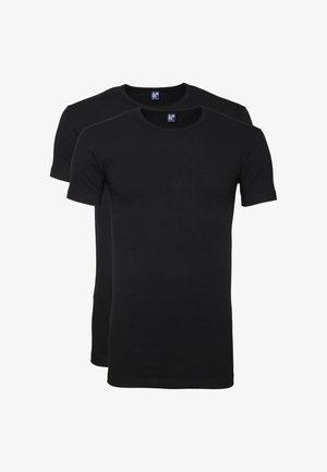 Twee zwarte crew-neck t-shirts van katoen. Korte mouwen, gladde textuur en geen zichtbare patronen of graphics.
