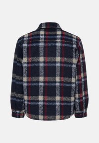 Marinblå, röd och beige rutigt flanellskjorta, med krage, långa ärmar och mjuk textur, med en avslappnad passform och knappmanschetter.