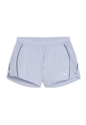 Lys blå idrettsshorts med elastisk midje, sideåpninger og kontrasterende mørkeblå pynt. Har en hvit Puma-logo foran.