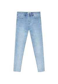 Jeans ajustados de color azul claro, hechos de denim, con cinco bolsillos, cierre de botón en la parte frontal y un ligero desgastado en toda la tela.