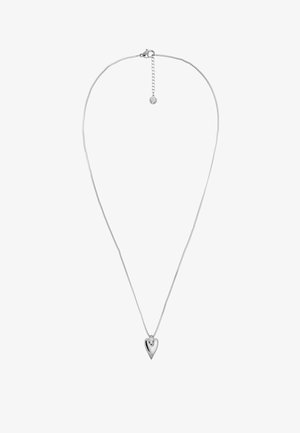 Zilveren ketting met een gepolijste hartpendant, gladde textuur en een karabijnsluiting met een verstelbare kettingverlenging.