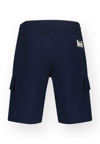 Shorts cargo bleu marine en tissu doux, avec une taille élastique à cordon de serrage, des poches latérales et une petite étiquette au dos.