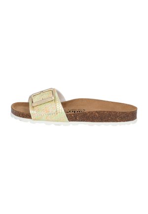 Sandale mule à bout ouvert avec semelle intérieure en liège, semelle blanche et large bride irisée ornée d'une grande boucle dorée.
