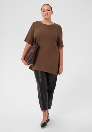 Kaffe Curve, KCANNIA T-SHIRT - T-Shirt basic - carafe