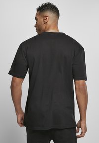 Starter HERREN BASKETBALL SKIN  - Marškinėliai su spaudiniu - black