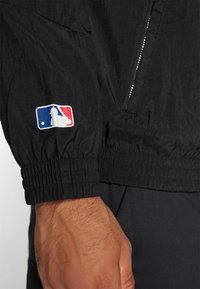 Fanatics NEW YORK YANKEES WOVEN TRACK JACKET - Sporto klubų atributika - white/black