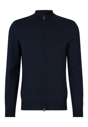 Marineblaue Reißverschluss-Strickjacke aus weichem Strickmaterial, mit hohem Kragen, gerippten Bündchen und dezentem Logo auf der Brust.